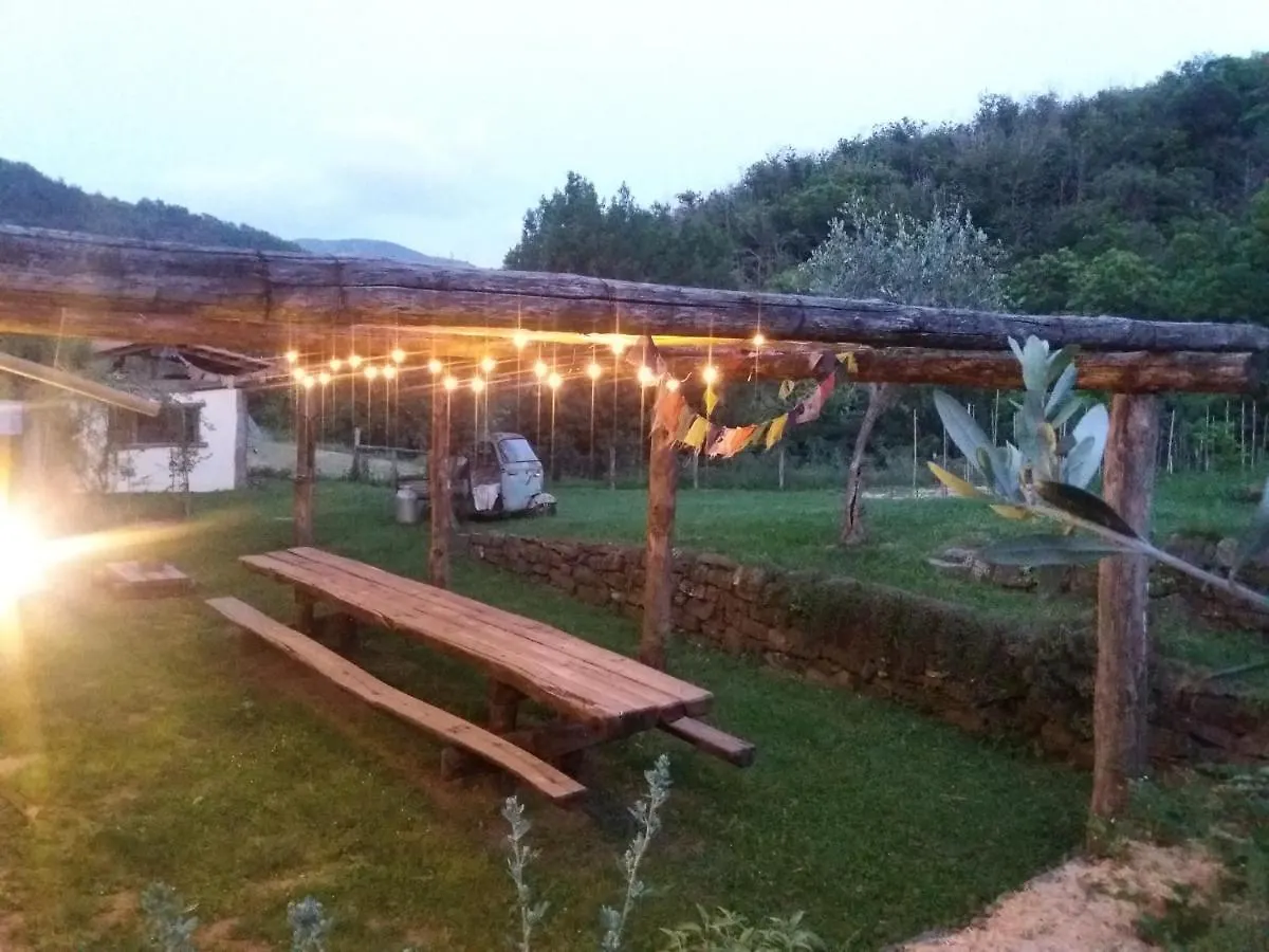 Agriturismo Ca Del Lupo Понтремоли Фермерский дом